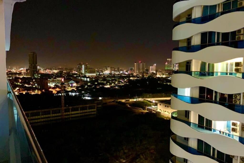 The Wave - Kota Laksamana -- Pool View -- 6 Pax Malacca Exterior foto